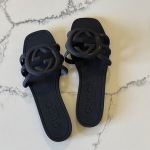 G G Sandal slides black size 8 never worn